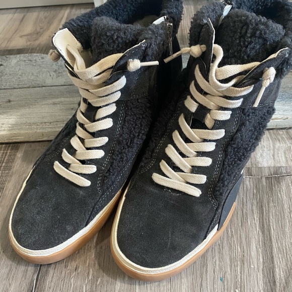 Dolce Vita Black High-Tops with Cream Laces - Picture 1 of 3